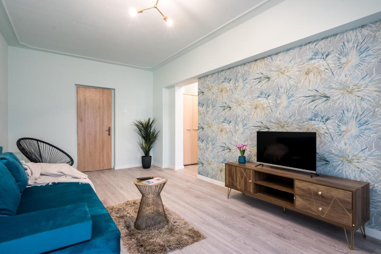Felicity Apartment By The Park Bucarest Extérieur photo