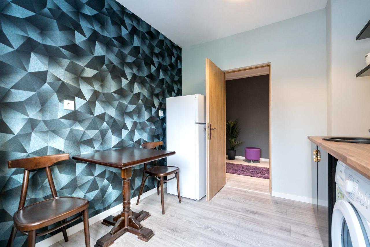 Felicity Apartment By The Park Bucarest Extérieur photo